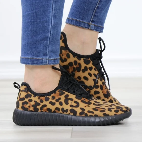 Leopard Animal Print Womens Fashion Comfort Walking Sneakers Shoes - Picture 2 of 9